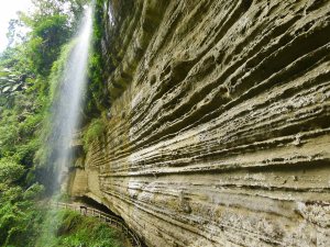 1_03瑞里燕子崖-01